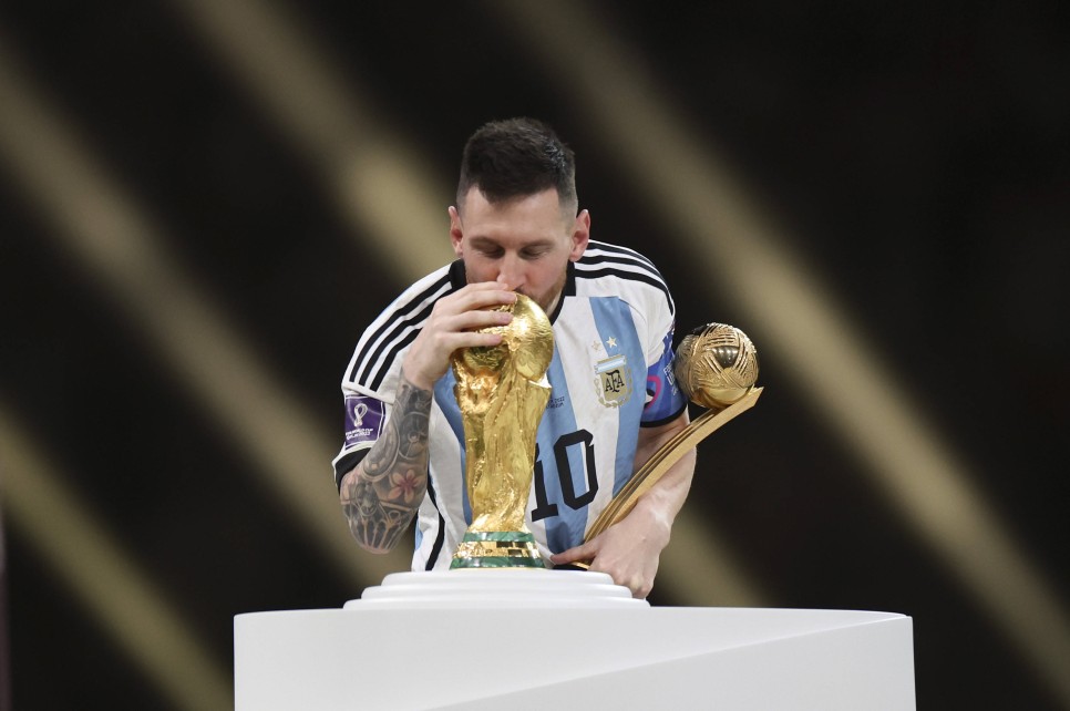 MESSI, DNYA KUPASI HSSN ANLATTI