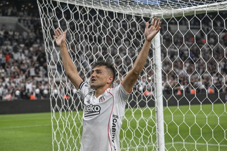 SERDAL ADALI'DAN HAMLE