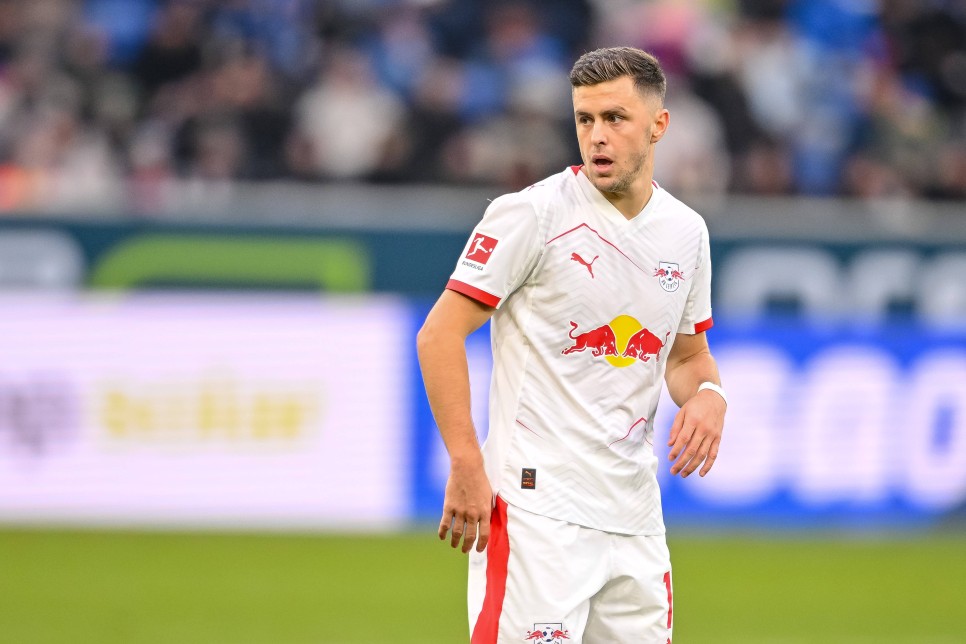 FENERBAHE YENDEN DEVREDE