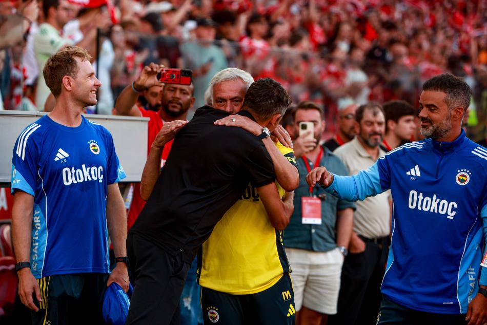 MARIO BRANCO AIKLAMASI