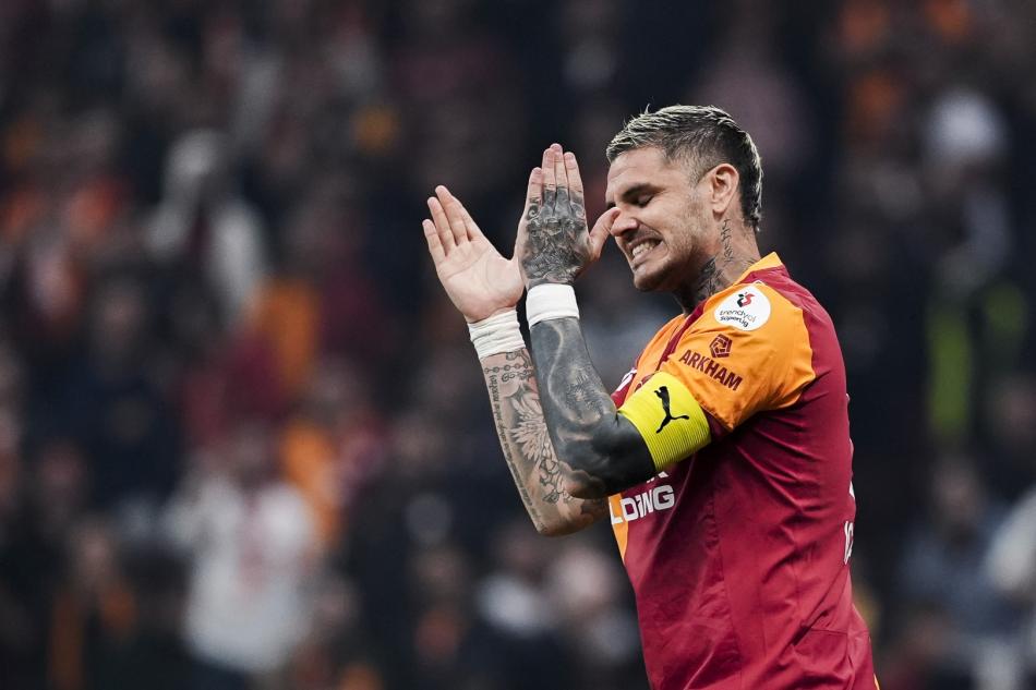 GALATASARAY'DA ICARDI KARARI