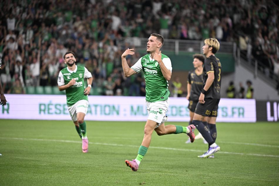 TEKNİK HEYET İÇİN ÖNEMLİ
Genç golcünün potansiyeli ve üst düzey özellikleri, teknik heyetin uzun vadeli planları için büyük önem taşıyor.