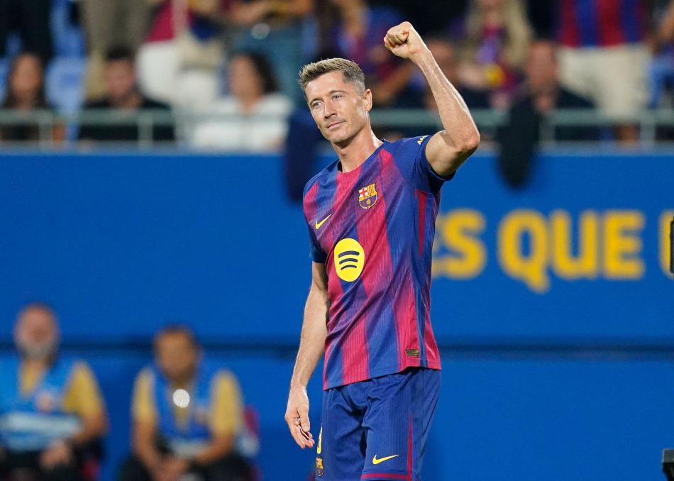 LEWA'DAN GELECEĞİ İÇİN MESAJ
Barcelona forması giyen Robert Lewandowski, geleceğiyle ilgili açıklamalarda bulundu.