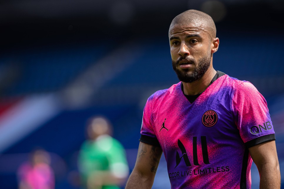 BEKTA'A RAFINHA SRPRZ