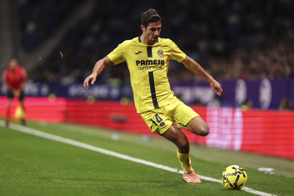 PERFORMANSI
2023-2024 sezonunda Rayo Vallecona'dan bedelsiz şekilde Villarreal'e transfer olan Comesana, toplamda 90 maçta giyerken 10 gol, 4 asist üretti. Comesana bu sezon ise 16 maçta 3 gol ve 2 asistlik performans ortaya koydu.