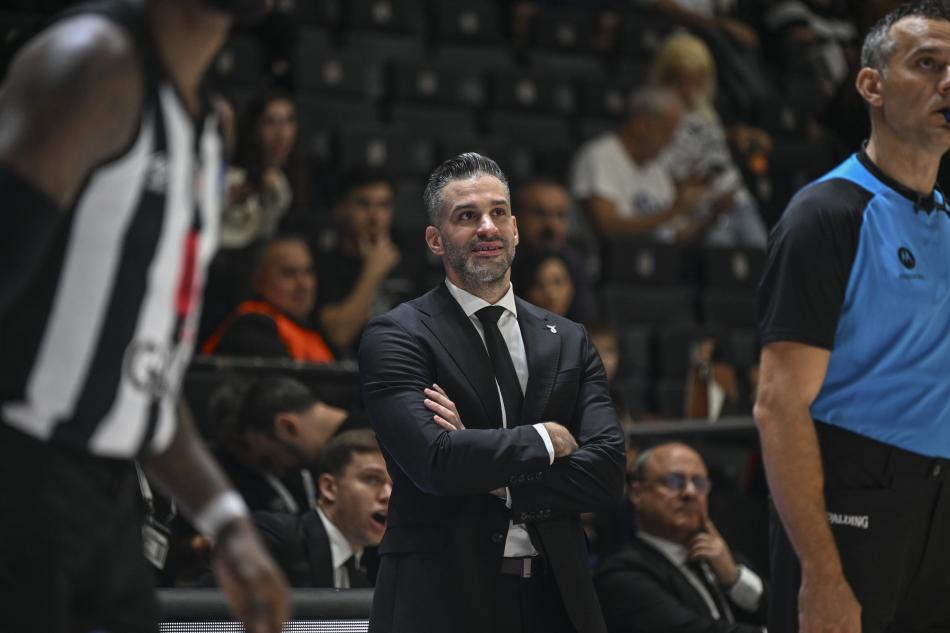 TARAFTARA HAYRAN KALDI