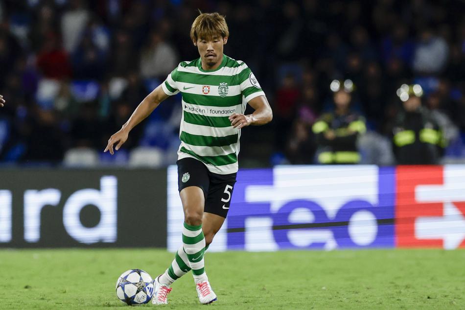 TEK SEZONDA 59 MAÇ
Sporting Lizbon'da 3 senedir forma giyen Hidemasa Morita, çıkışını 2021-22'de Santa Clara'da yaptı. 1 sezonda 59 resmi maça çıkarak Santa Clara'da adından söz ettiren Morita, Sporting tarafından fark edildi.