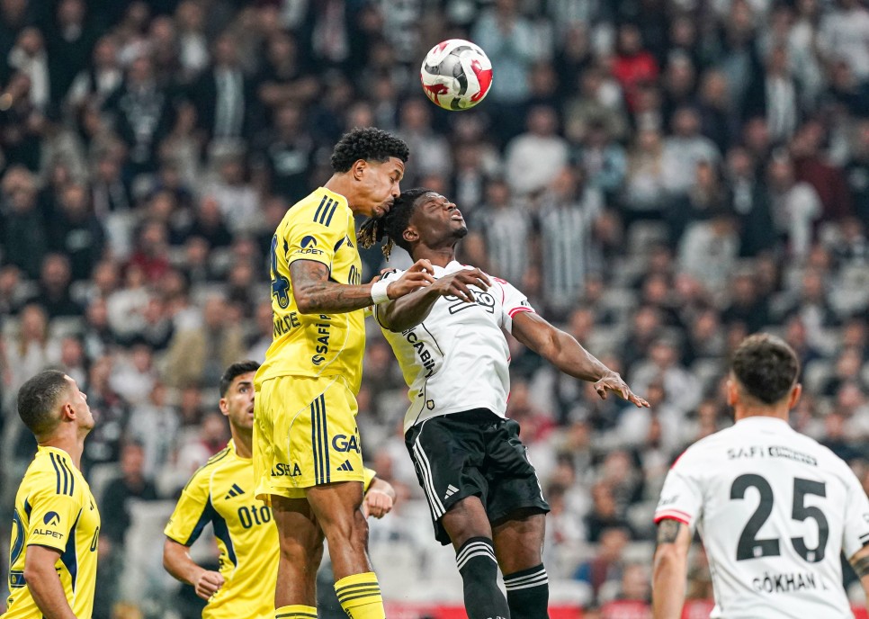 AYRILMAYA SICAK BAKIYOR