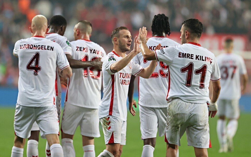 SAMSUNSPOR TAR�H�NDE �LK