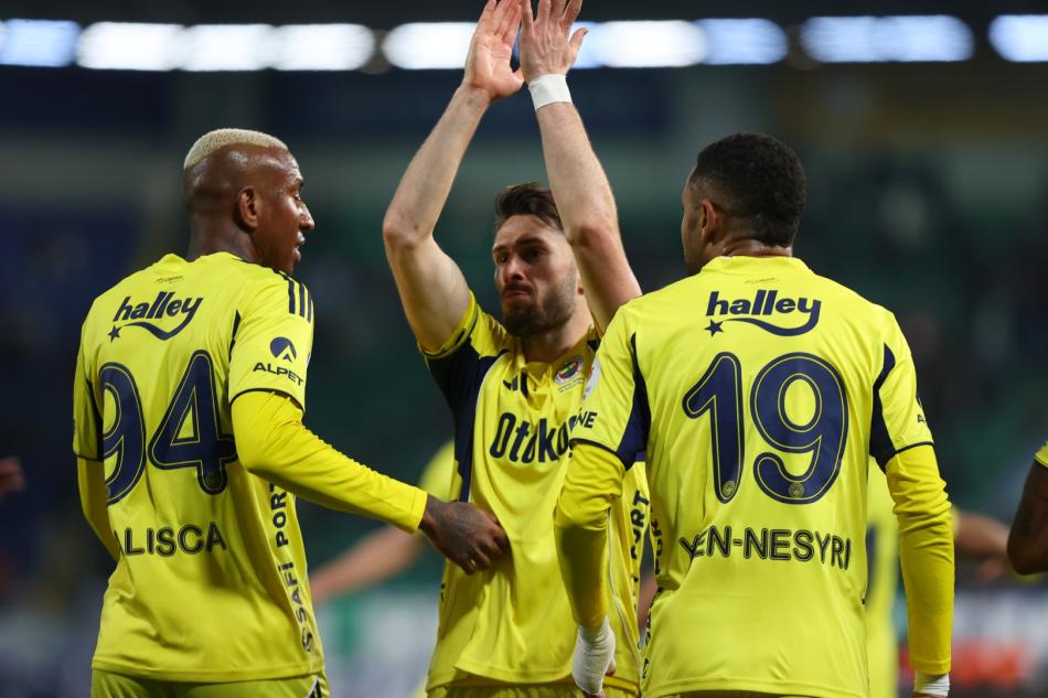 YAZARLARDAN YORUMLAR