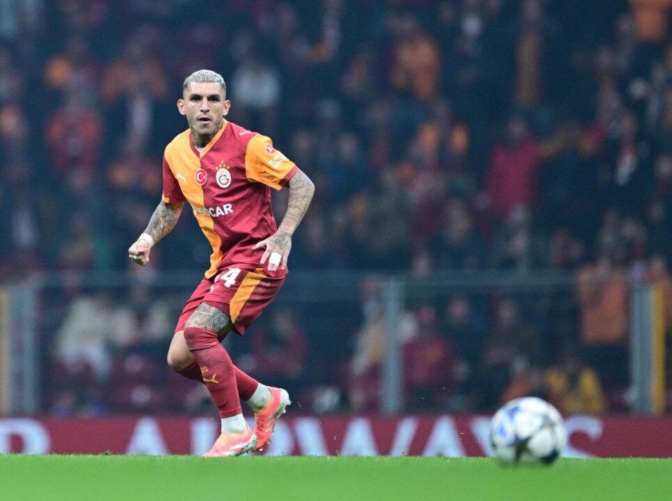 LUCAS TORREIRA