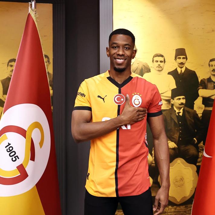 GALATASARAY'A TEKLF