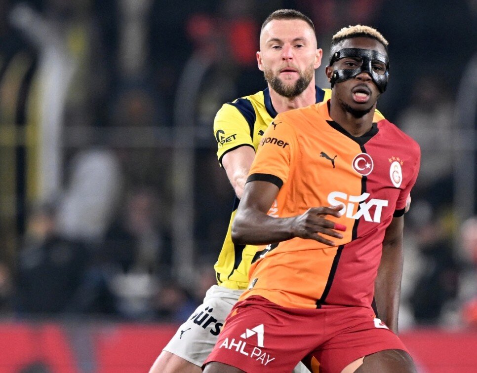 DERB�DE GOLLER YABANCILARDAN