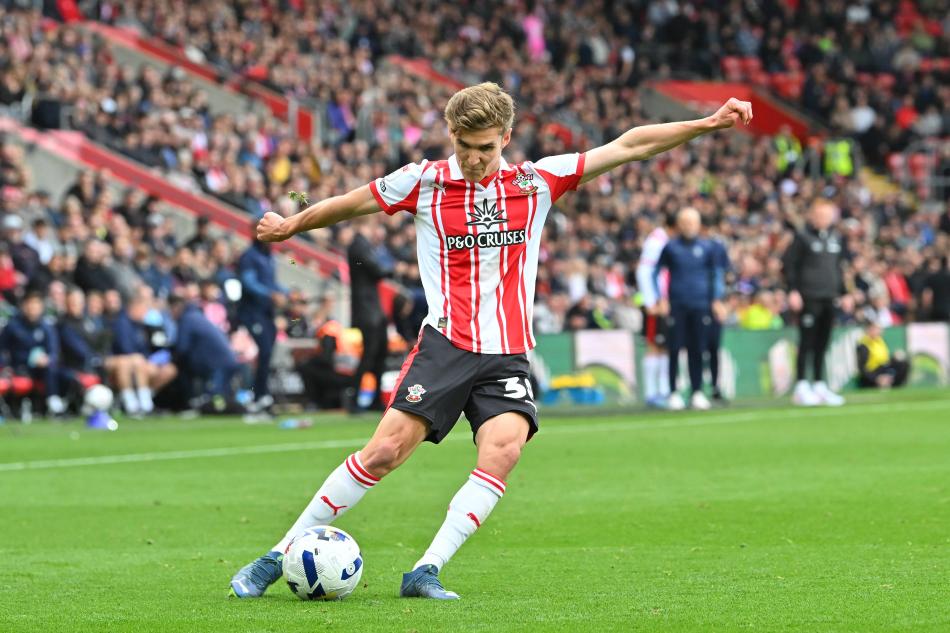 KAP AÇIKLAMASI
Galatasaray, Jelert için KAP'A şu açıklamayı yapmıştı:
