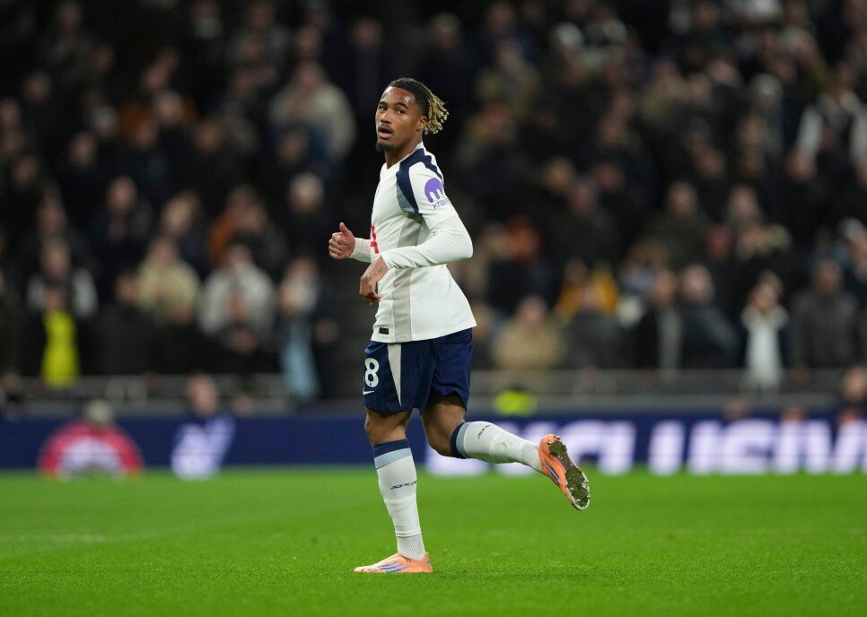 TOTTENHAM'LA S�ZLE�MES�