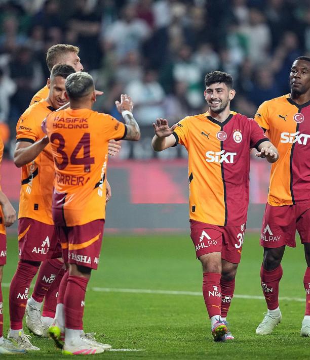 AYRILIK FAKTÖRLERİ
Yusuf Demir'in kadroya girecek performans göstermemesi, fizik gücünün düşük olması, yüksek tempoda etkisiz kalması, maça girdiğinde katkı vermemesi ayrılığı getiren faktörler oldu.