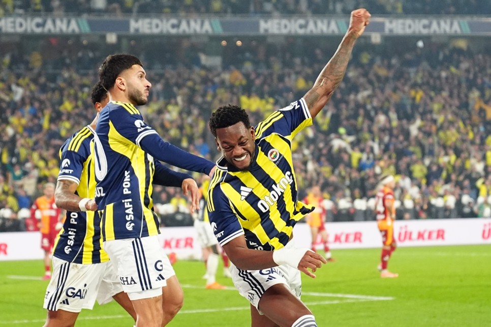 FENERBAHE'DE DURAN GELMES