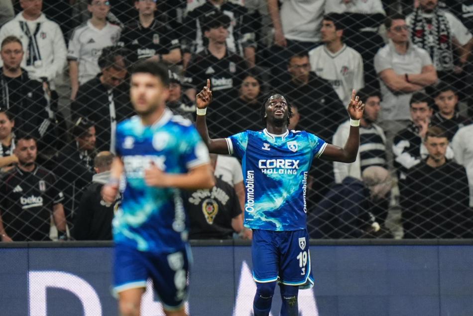 GALATASARAY'I BO GEMYOR