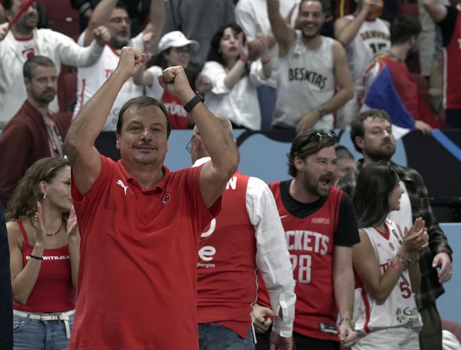 OYUNCULARIN PODCAST YAYINLARI