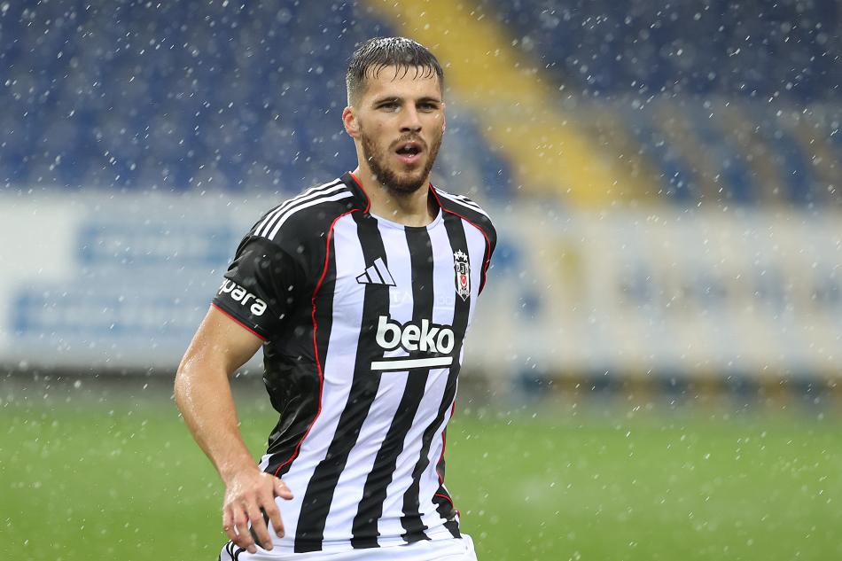 JURASEK DE SICAK BAKIYOR