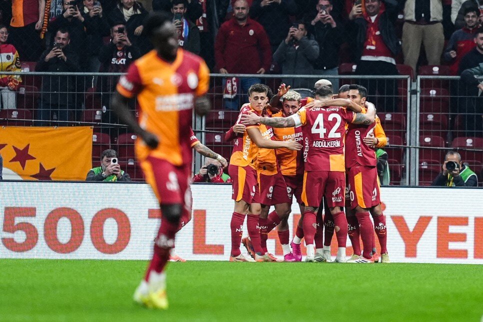 TEK FARKTA AVRUPA L�DER�: GALATASARAY