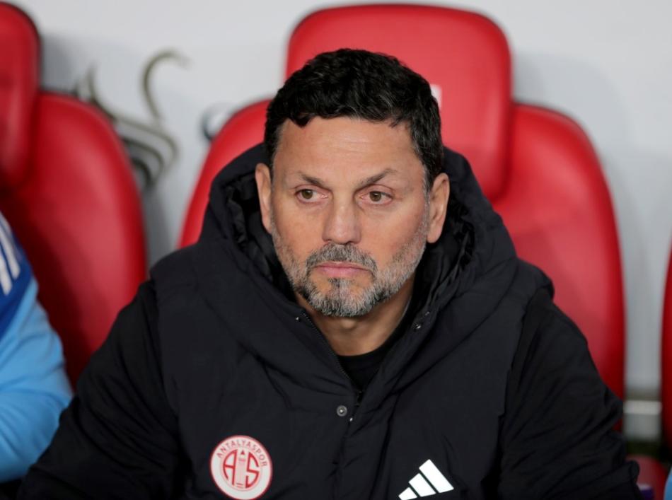 CANLI YAYINDA AIKLAMA