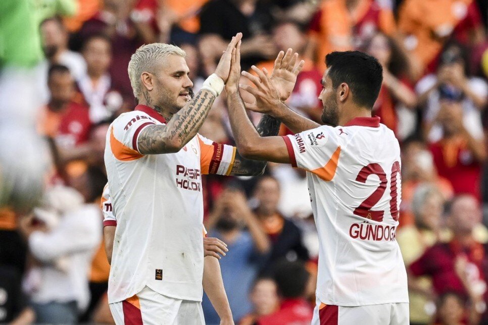 ANTALYA'DA Y�NE ATTI
