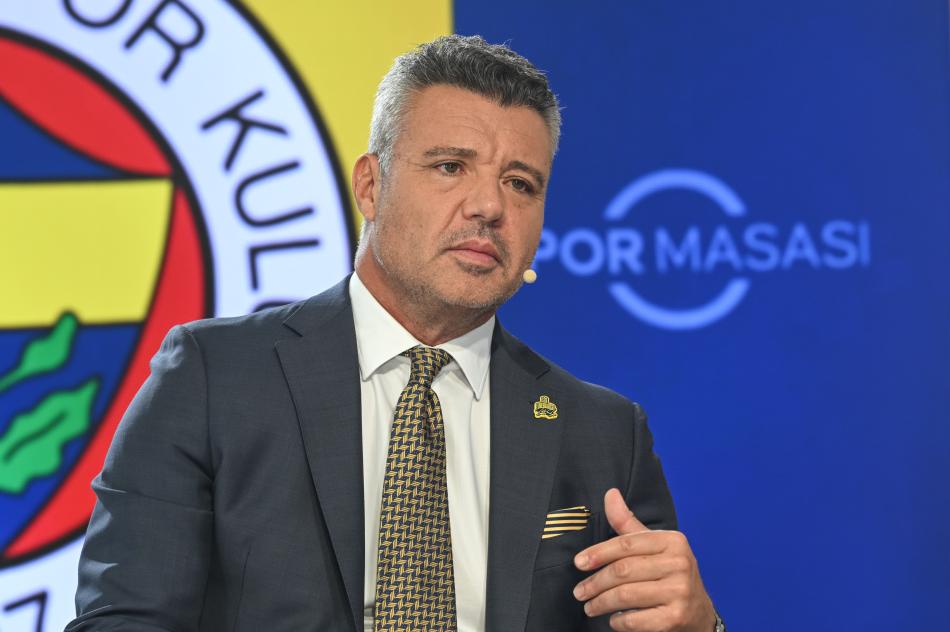 DEVRE ARASI KAZANÇ!
Sarı-lacivertliler, devre arasını hem finansal hem de kadro açısından kazanca çevirmek istiyor.