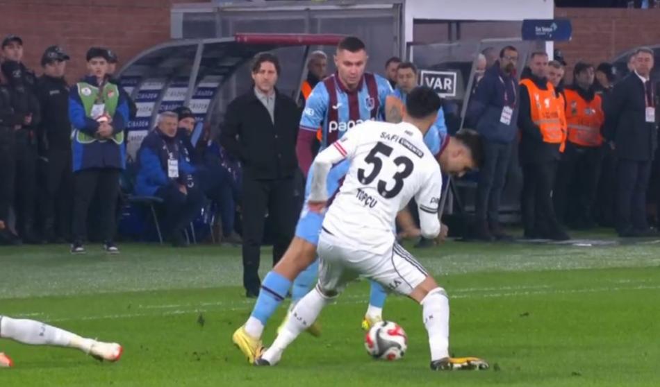 DK 2: EM�RHAN TOP�U'NUN G�RD��� SARI KART