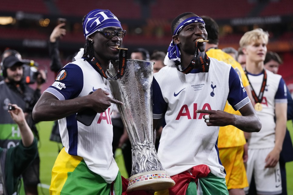 YOLLARIN AYRILMASI BEKLEN�YOR