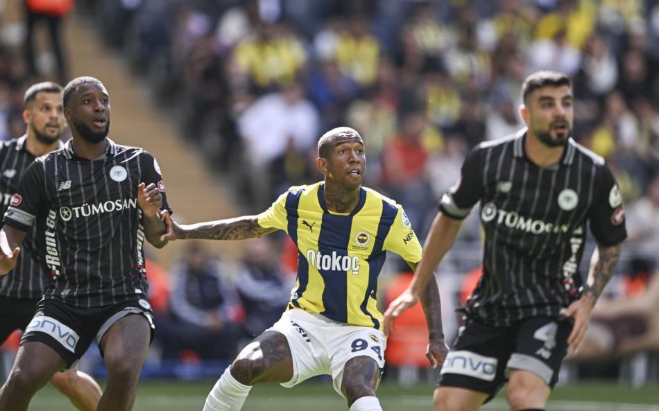FENERBAHE, 20 YIL SONRA BR LK YAIYOR