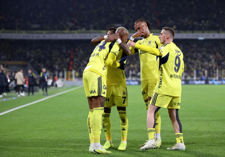 F.BAH�E'N�N YAPACA�I TRANSFER� DUYURDU