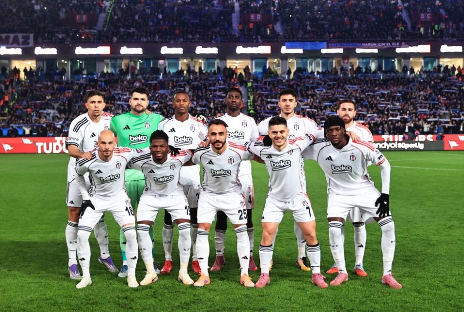 YAZARLARDAN BEKTA YORUMLARI