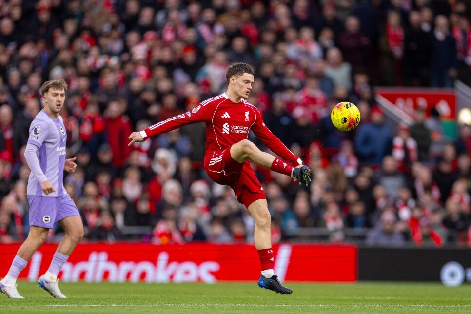 LIVERPOOL PERFORMANSI