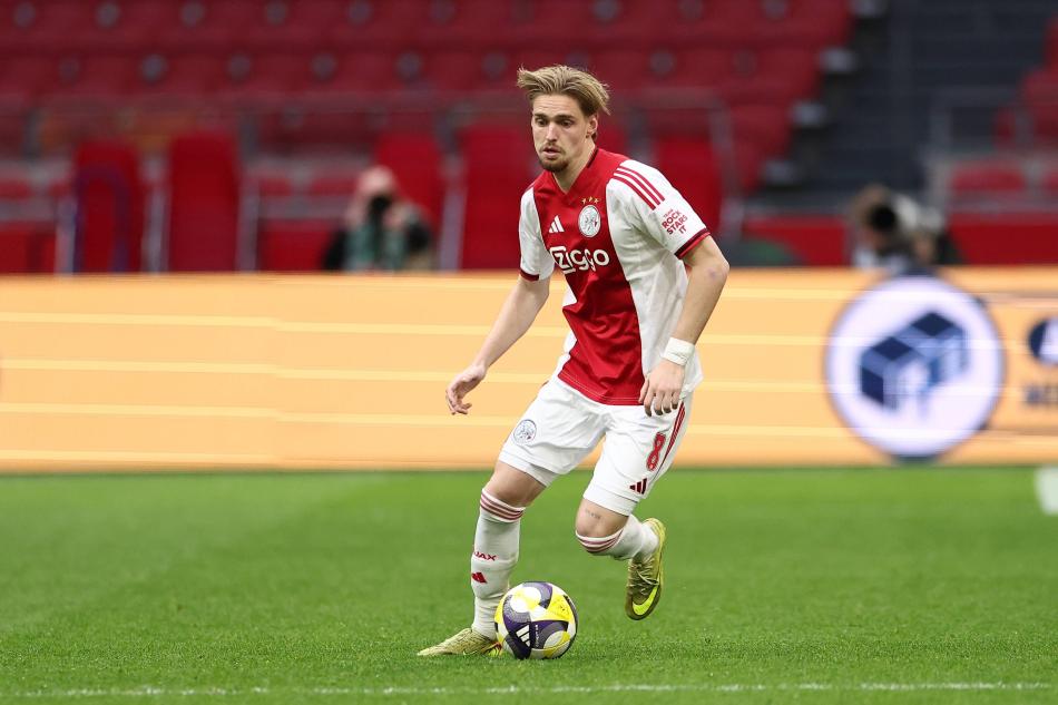 FENERBAH�E'DEN 20M�