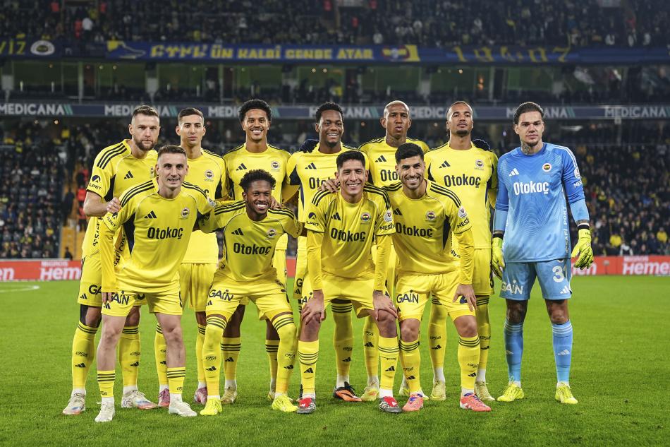 FENERBAH�E TAR�H�N E����NDE