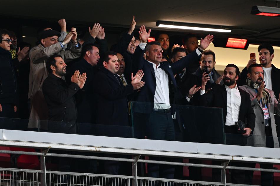 SARAN, OL�MP�YAT STADYUMU'NDA