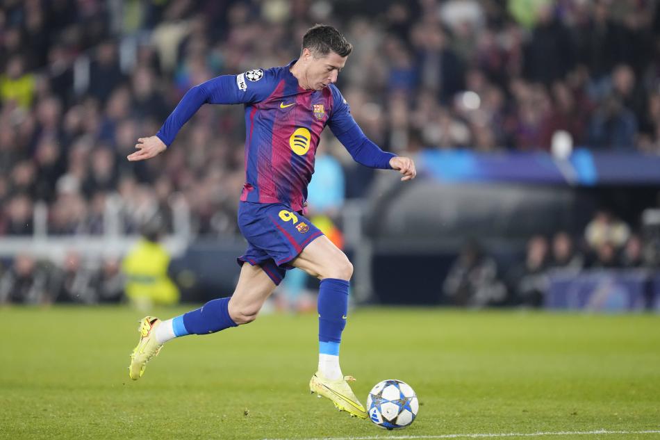 �K�NC� ROL, SOYUNMA ODASINDA L�DERL�K