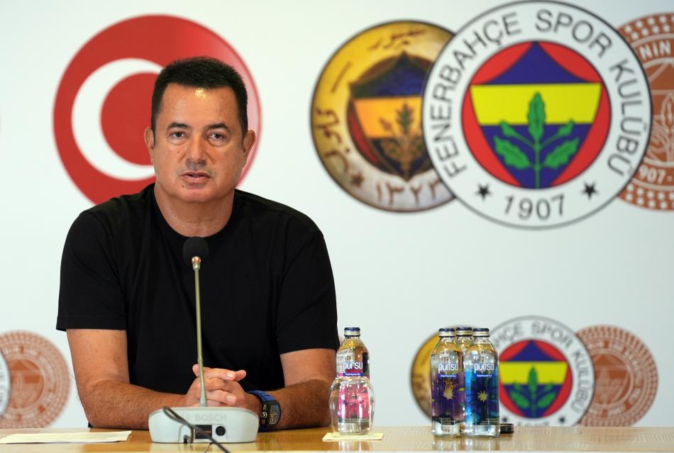 ACUN ILICALI G�REV�NDEN AYRILDI