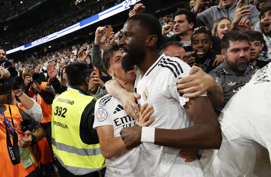 SAVUNMA HATTI GEN�LE�ECEK