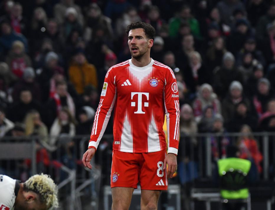 SADETT�N SARAN G�R��T�