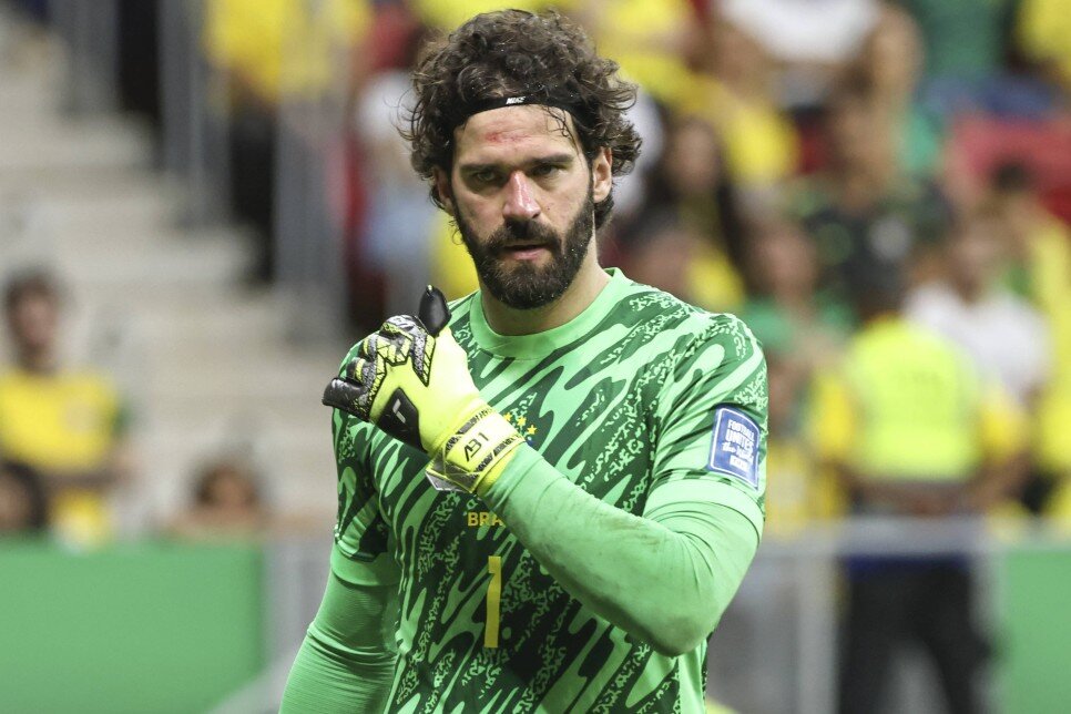 ALISSON BECKER