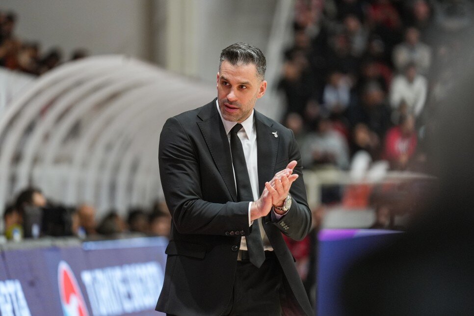 BASKETBOLDA TAR�H� BA�LANGI�