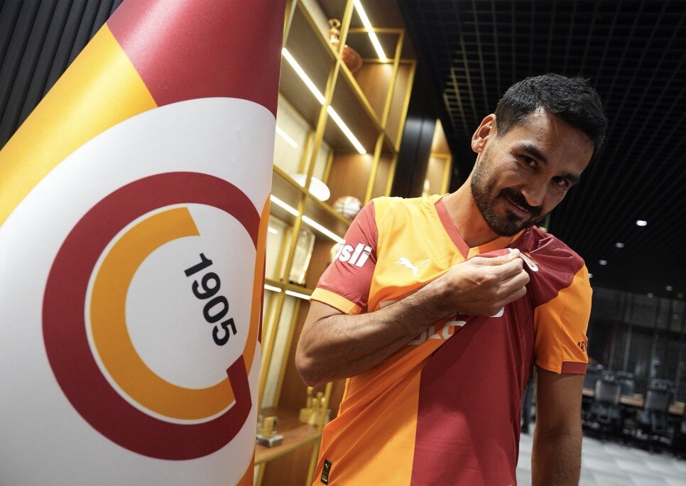 �LKAY G�NDO�AN GALATASARAY'DA