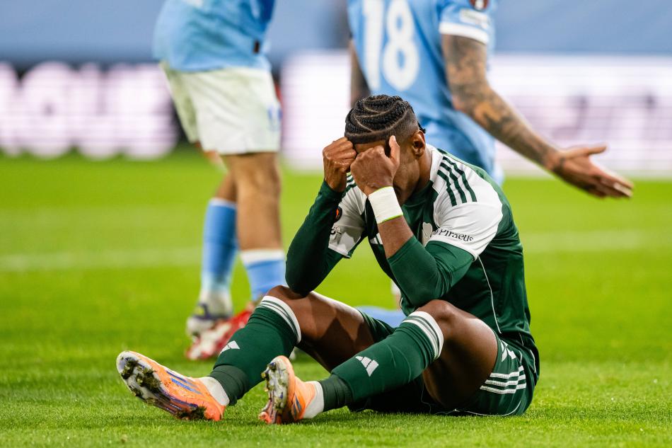 İLK TEKLİF VE RET
Gremio, Tete için ilk etapta Panathinaikos'a 1.5 milyon euro kiralama bedeli ve 3.5-4 milyon euro arasında bir satın alma opsiyonu teklif etti. Tete'nin kiralık transferini düşünmeyen Panathinaikos ise Gremio'dan gelen bu teklifi geri çevirdi.