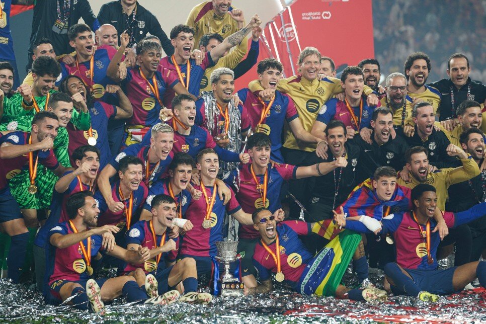 BARCELONA, �SPANYA S�PER KUPASI'NI KAZANDI