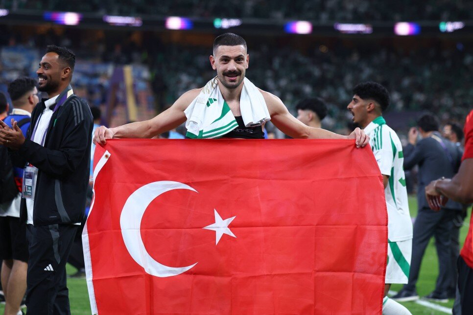 AL AHLI, �AMP�YONLAR L�G�'N� KAZANDI