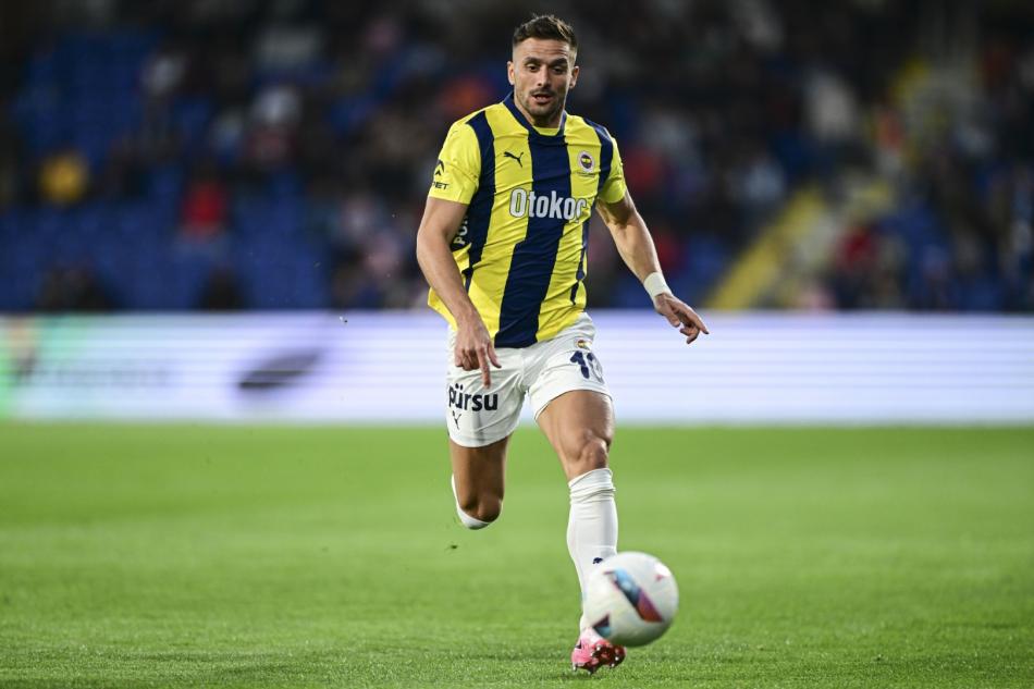 F.BAH�E'DE TEKN�K D�REKT�R OLUR MU?