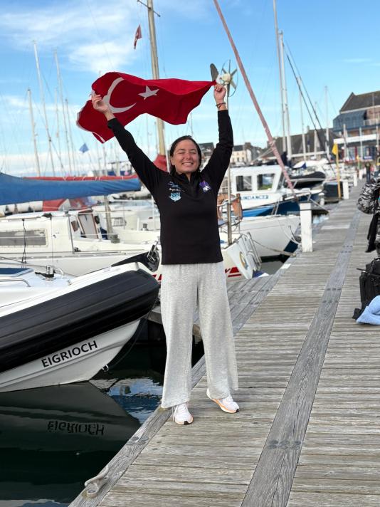 BENG�SU AVCI'DAN OKYANUS YED�L�S�