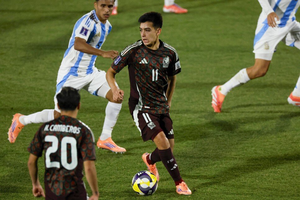 GILBERTO MORA